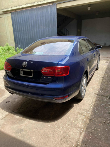 Imagen 2 de 8 de Volkswagen Vento 2011 2.0 Luxury I 140cv