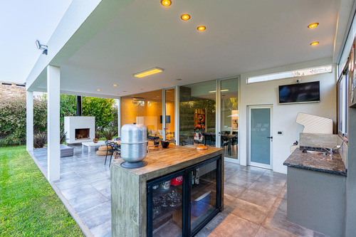Casa A La Venta 3 Dormis En Puerto Roldan