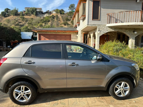 SsangYong Korando At Semi Full 4x2 Gas