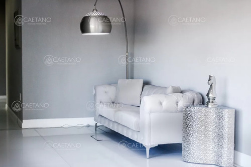 Venta Apartamento 2 Dormitorios. Playa Mansa, Punta Del Este.