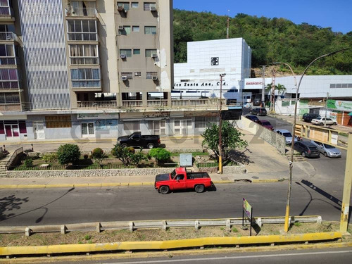 Imagen 8 de 8 de Local En Puerto La Cruz. Centro Comercial Beg Center