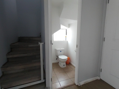 Casa En Microbarrio Muy Seguro 3d+3b (91207)