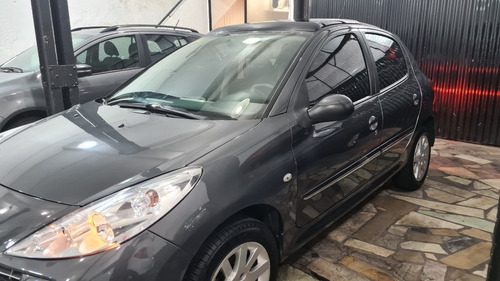 Peugeot 207 2012 Feline Xt