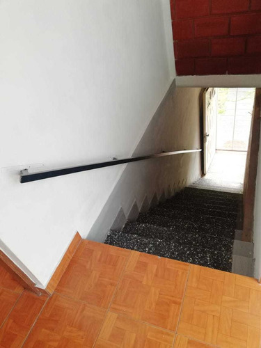 Imagen 9 de 12 de Venta De Monoambiente En Hurlingham A Metros De P. Oeste