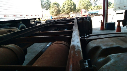 Imagem 7 de 10 de Mercedes Bens Truck