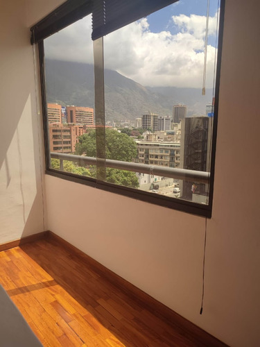 Imagen 23 de 23 de Alquilo Magnifico Ph Triple 240 M2 En Campo Alegre.