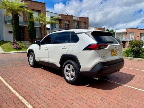 Toyota RAV4 2.0 Xle 4X2 Cvt