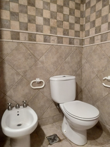 Imagen 19 de 30 de Venta Ph 4 Amb. Centro De Lujan Reciclado- Permuta