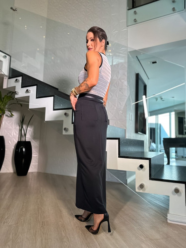 Saia Midi Preta Cássia Anna Torquato