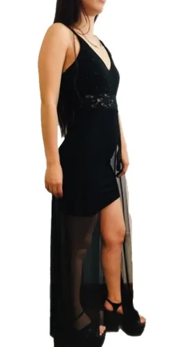 Vestido negro online corto con tul