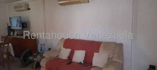 En Venta Casa - Urb. Vista Linda.