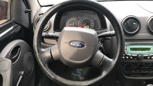 Ford Ka Fly Viral 1.0 Año 2011 Negro - Tute Cars Fernando