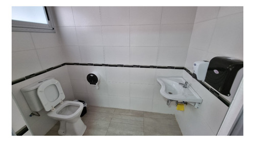 Imagen 13 de 17 de Local Con Vivienda En Venta En Quilmes Oeste