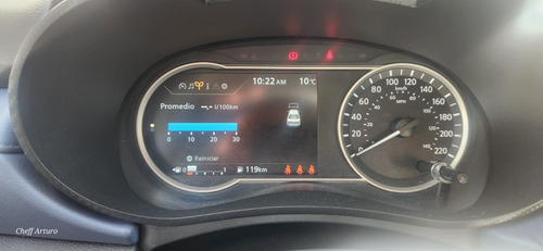 Nissan Versa 1.6 Advance Mt