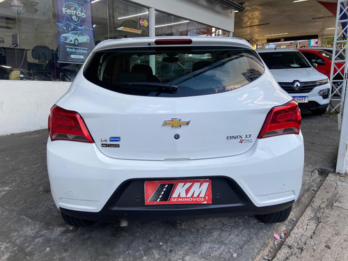 Chevrolet Onix 1.4 Mpfi Lt 6v Flex Manual