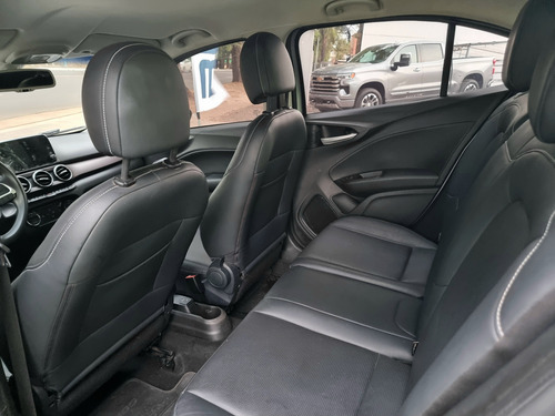 Fiat Cronos 1.8 16v Precision