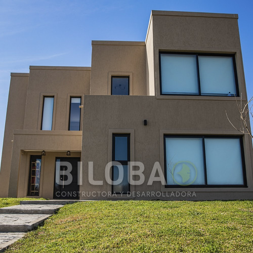 Casa De 2 Pisos En San Sebastián Con Vista A La Laguna - 160 -  Dueño Directo Sin Comisiones