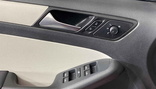Imagen 8 de 15 de 122846 - Volkswagen Jetta 2016 Con Garantía