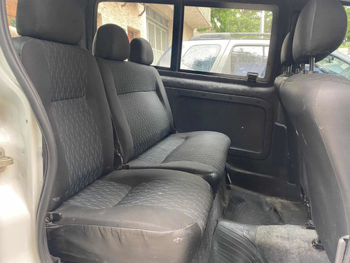 Imagen 11 de 16 de Renault Kangoo 2016 1.6 Furgon Ph3 Confort 5as Lc