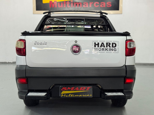 Fiat Strada 1.4 Hard Working Cab. Dupla Flex 3p