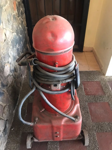 Imagen 8 de 10 de Oferta Vendo, Tornos Paralelos, Fresadora, Prensa Hidráulica