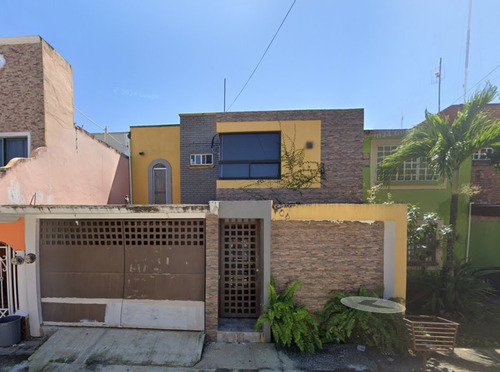 Venta De Casa, ¡remate Bancario!, Col. Blancas Mariposas, Villahermosa, Tab. -jmjc3