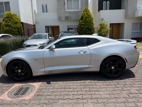 Chevrolet Camaro 6.2 Ss - V8 At