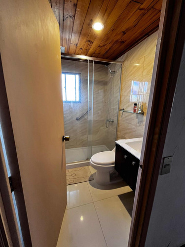 Casa Sólida 2d Y 2 B En San Sebastián