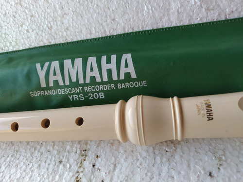 Imagen 2 de 3 de Flauta Yamaha Soprano (b)