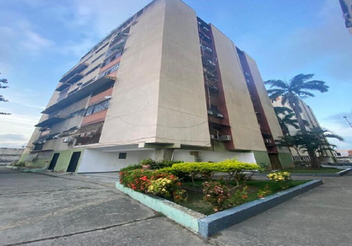Dp Asein 2429 Vende Amplio Apartamento En La Urbanización Cumboto Norte En Puerto Cabello