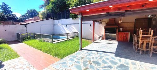 Venta Casa 4 Ambientes- Piscina-garage-florencio Varela