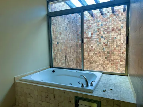 Residencia En Venta En Benito Juarez Norte Con Area De Fiestas Bar