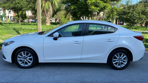 Mazda 3 Modelo 2015 Skyactive 85,700 Km Automático Eléctri
