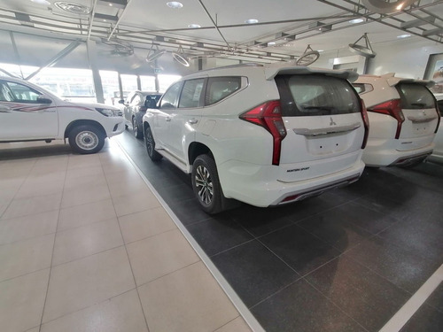 Imagen 3 de 8 de Mitsubishi Montero Sport 2022