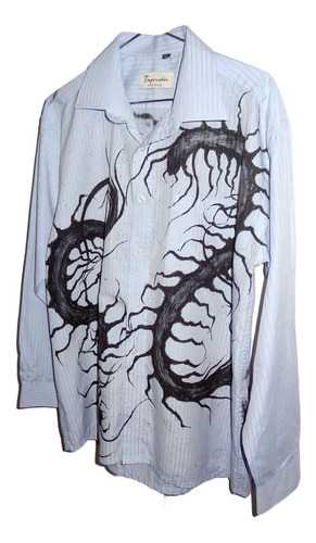 Imagen 2 de 6 de Camisa Uzumaki Centipede Horror Grunge Pintada A Mano Az