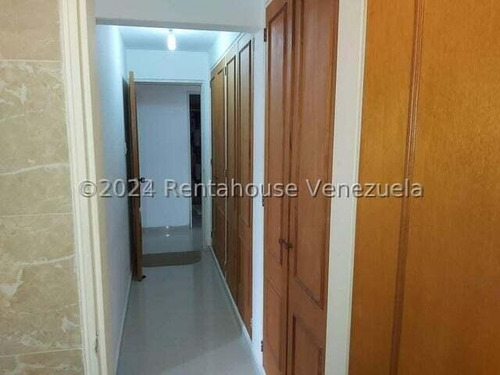 Apartamento En Alquiler, Colinas De La Tahona #24-26858