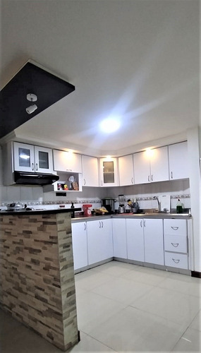 Imagen 1 de 10 de Venta De Apartamento En San Rafael