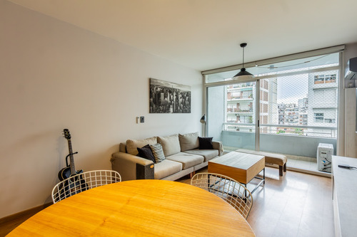 Venta Departamento 2 Ambientes Al Frente, Piso Alto, Balcón Y Cochera Cubierta En Nuñez
