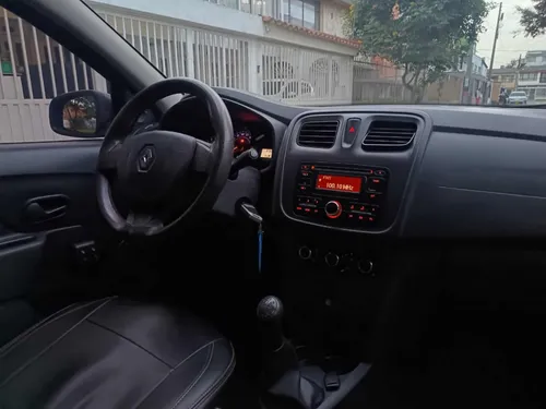 Renault Logan 1.6 Authentique Mt