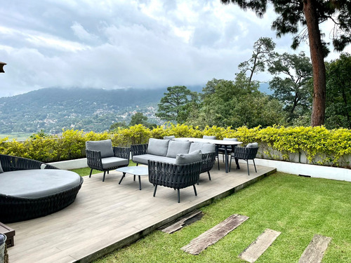 Excepcional Casa En Venta En Avándaro, Con Vista Al Lago.