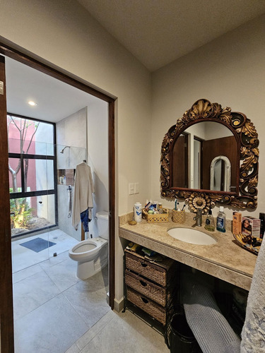 Casa De Una Planta Con Alberca Ubicada Canarias Conkal.