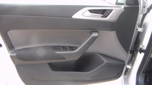 Volkswagen Polo Highline 1.6 Msi 110cv At