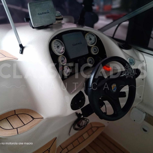 Imagem 4 de 15 de Bayliner 310 2014 Mercruiser Big Block 380hp Ar E Gerador