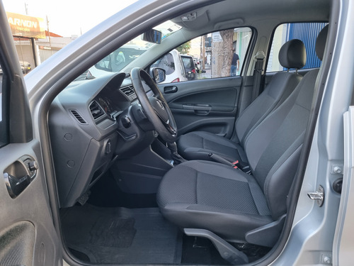 Volkswagen Voyage 1.6 16v Msi Aut. 4p