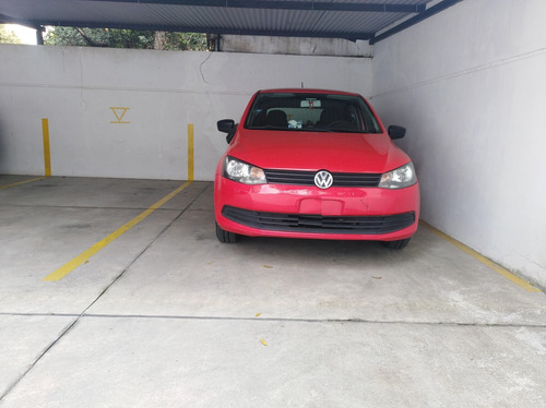 Imagen 7 de 8 de Cochera Cubierta Grande En Pb-15 M2-oportunidad!!!
