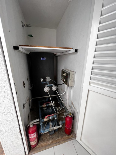 Imagen 16 de 18 de Casa En Macaracuay 600mt2 Caracas Calle Cerrada.