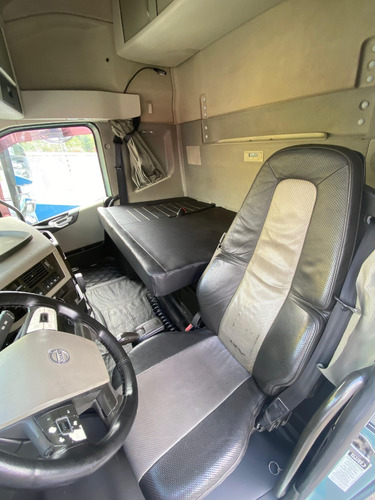 Volvo Fh 500 Xl 2015 6x2 - Rogério Caminhões