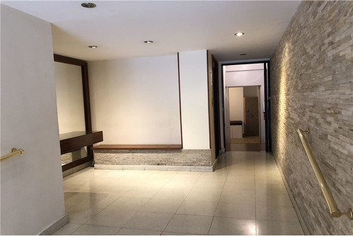 Imagen 24 de 30 de Local Comercial,fte,monserrat,225 M2,patio