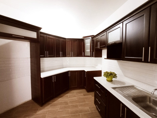 Imagen 12 de 30 de Vendo Hermosa Casa, Lista Para Estrenar, Excelente Ubicación, A Orilla De Calle Principal.