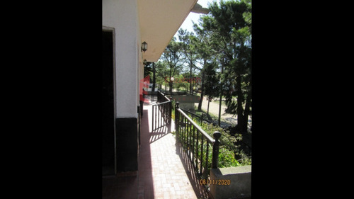 Imagen 2 de 18 de ¡hermoso Chalet En Las Toninas!